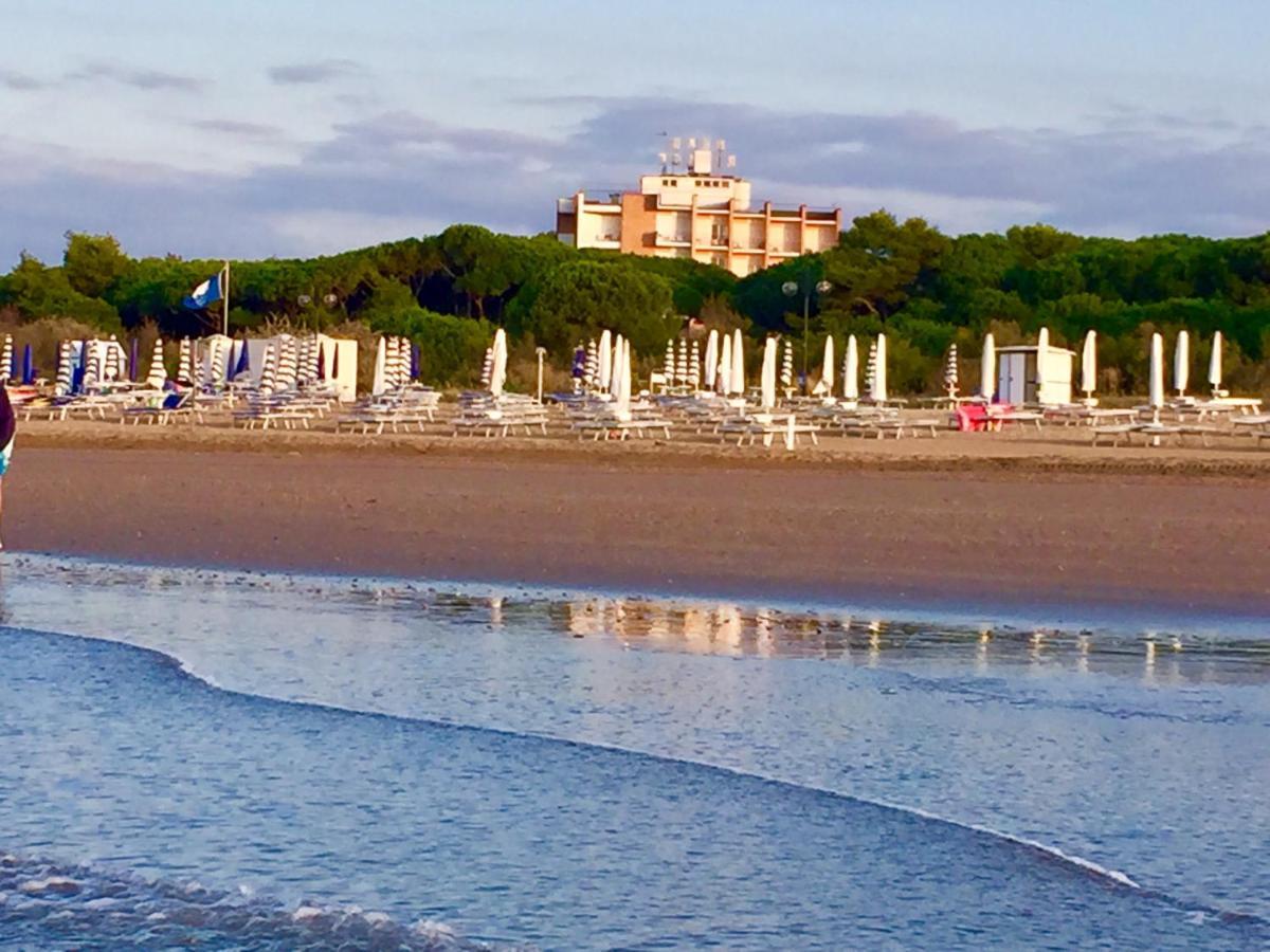Hotel Beau Rivage Pineta Lido di Jesolo Luaran gambar