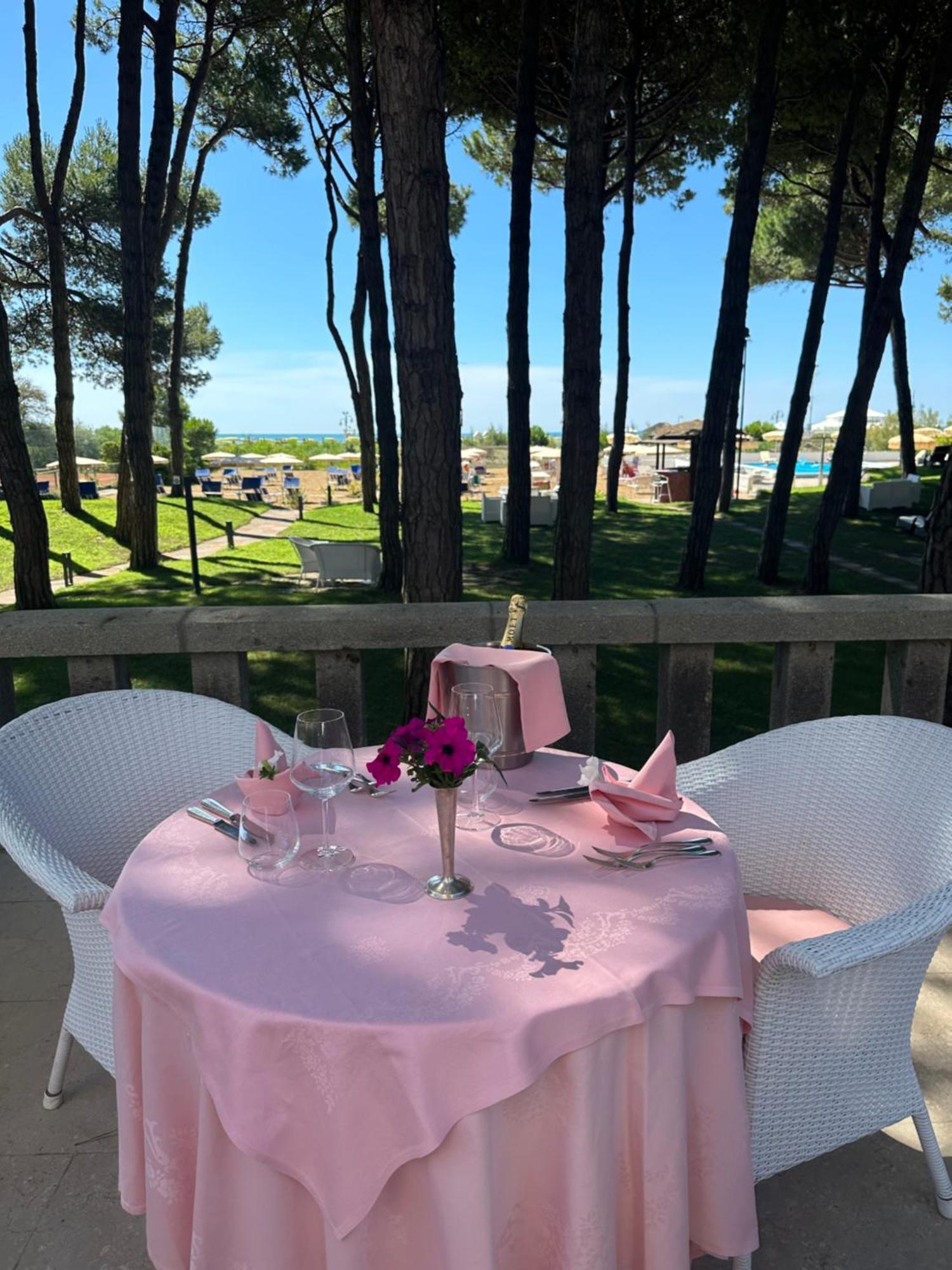Hotel Beau Rivage Pineta Lido di Jesolo Luaran gambar
