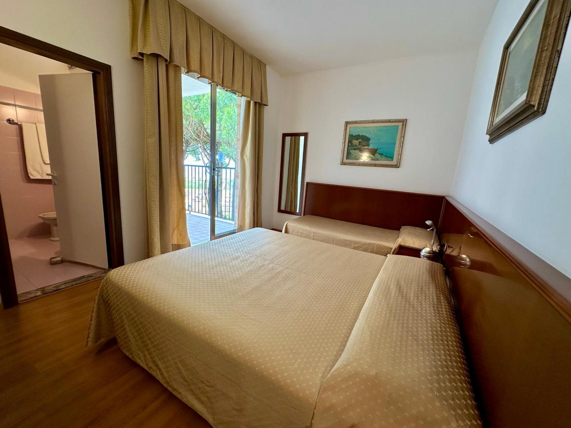 Hotel Beau Rivage Pineta Lido di Jesolo Luaran gambar