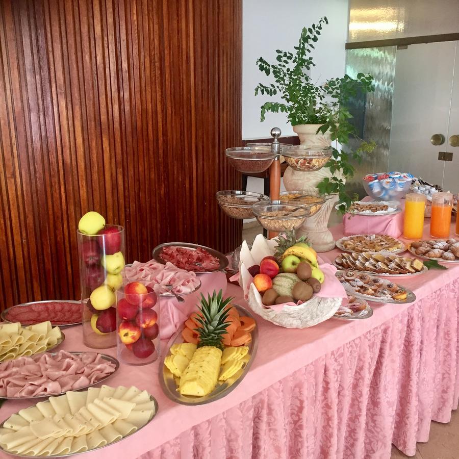 Hotel Beau Rivage Pineta Lido di Jesolo Luaran gambar