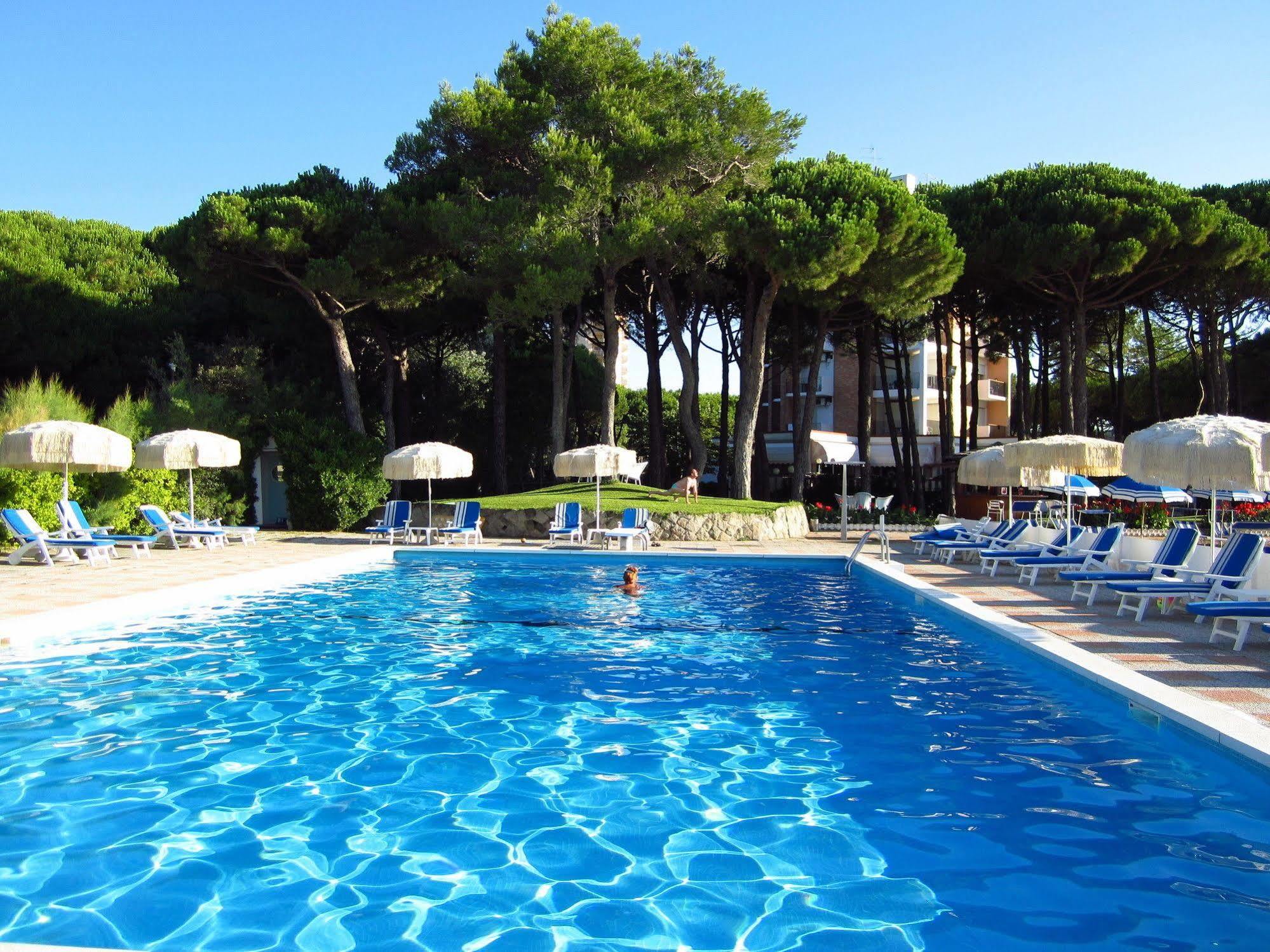Hotel Beau Rivage Pineta Lido di Jesolo Luaran gambar